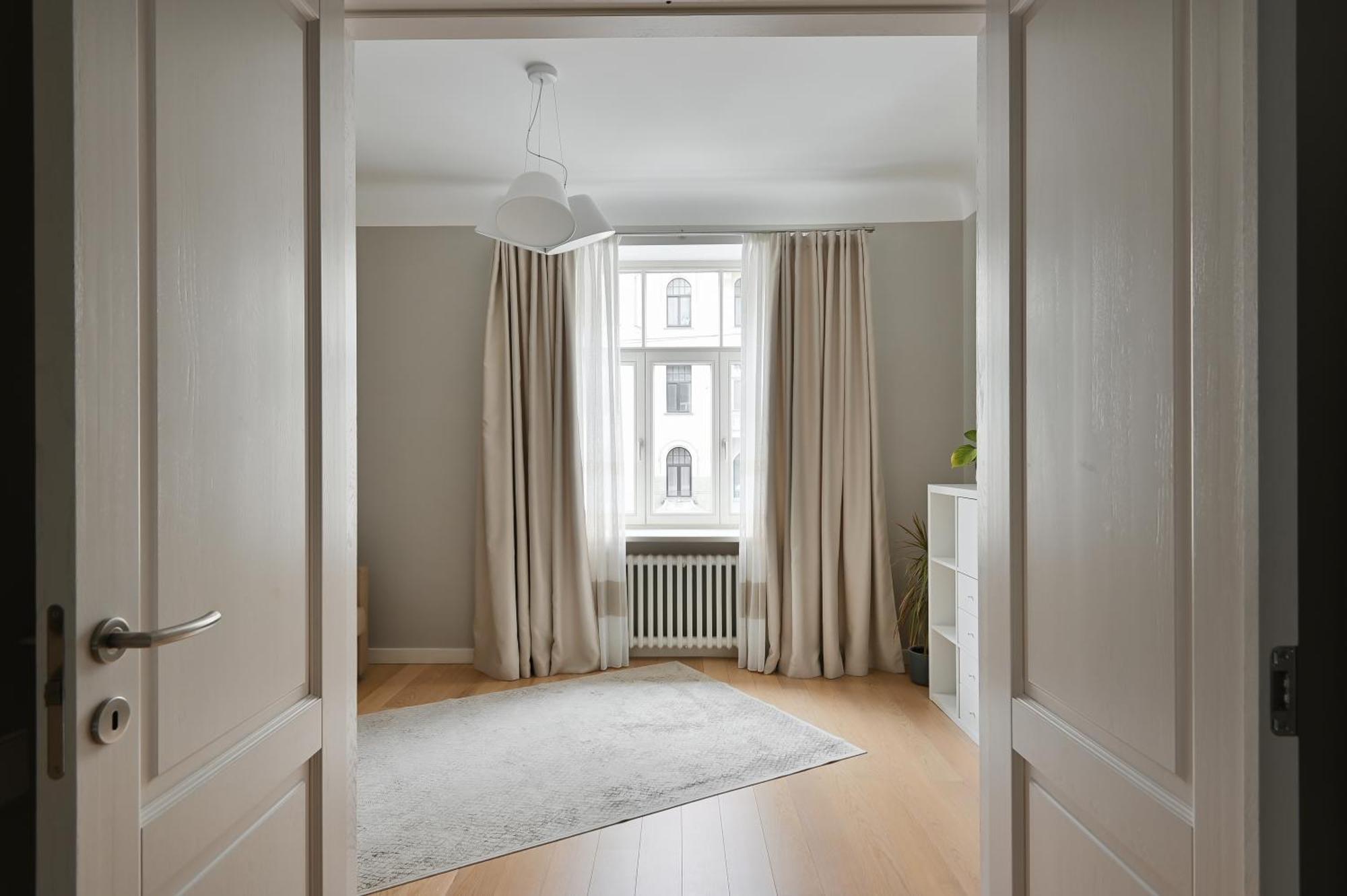 Modern 2-Bdrm Centre Apartment Riga Luaran gambar